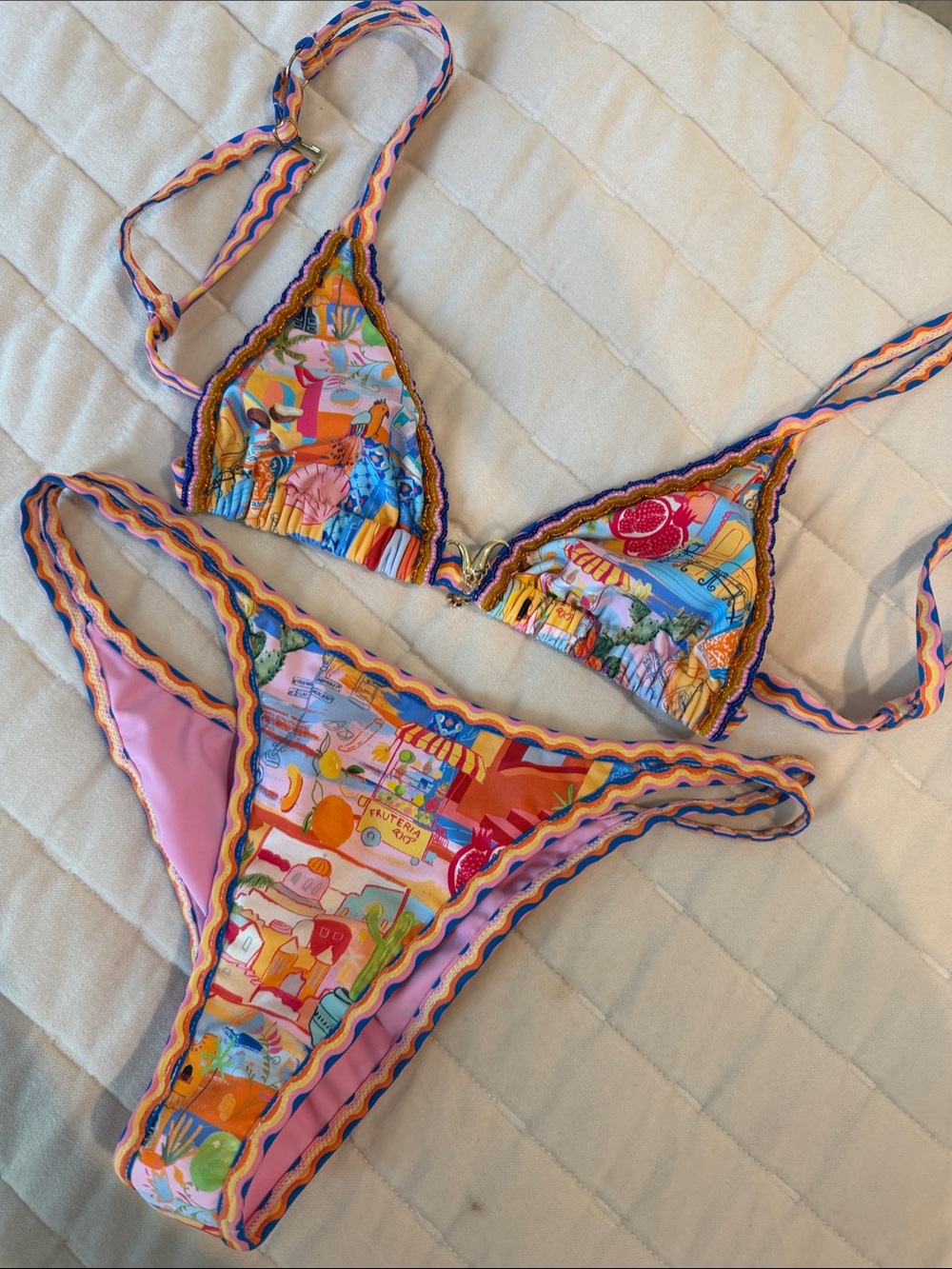 Colorful Scenic Print Triangle Bikini Set